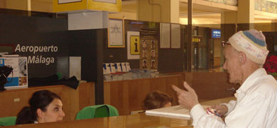 Globespan passengers stranded