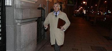 PP treasurer hid millions in Switzerland and Bermuda