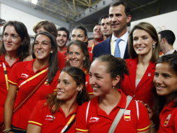 Spanish Olympians get pep talk from Prince Felipe