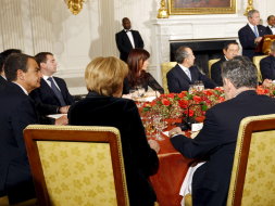 Spain's Zapatero makes first visit to White House