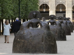 Manolo Vald�s to exhibit works on Malaga's Calle Larios next March
