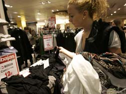 Big chains open their doors to thousands of bargain hunters