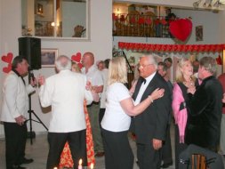 British Society holds dinner and dance in Benalm�dena