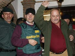 The Mayor of Alcauc�n had 160,000 euros under his mattress