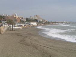Bathers find the body of a drowned woman on Benalmádena beach