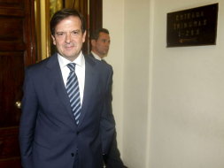 Spain's top spy steps down