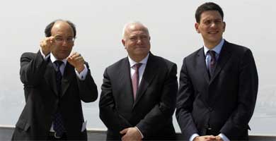 Moratinos makes historic visit to Gibraltar