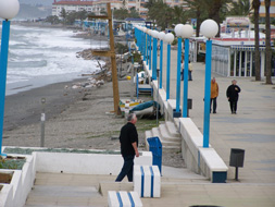 Torrox unanimous in calls for breakwaters in Ferrara