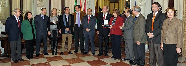 Malaga tribute to SUR_in English