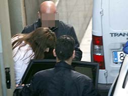 British woman killed her children after sex offender husband was arrested