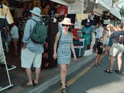 Police launch summer service to help foreign tourists report crime on the Costa