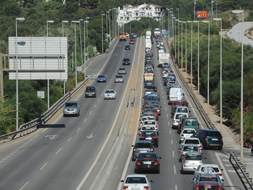 Five town councils demand that the Government pay the A-7 bills