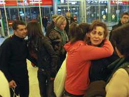 Shipwreck survivors return home safe and sound, but still shoeless
