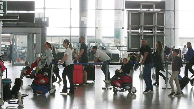 Record numbers of travellers have used the airport and AVE so far this year