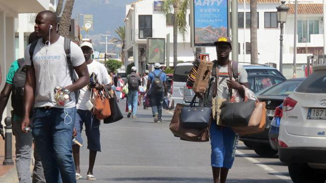 Clampdown on illegal street traders in Torremolinos