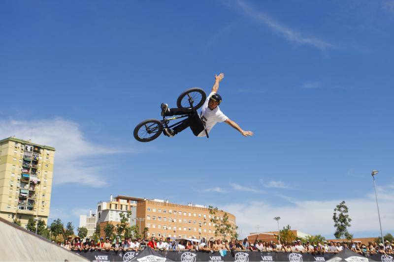 Vans BMX Pro Cup at Rub&eacute;n Alc&aacute;ntara skatepark - in photos