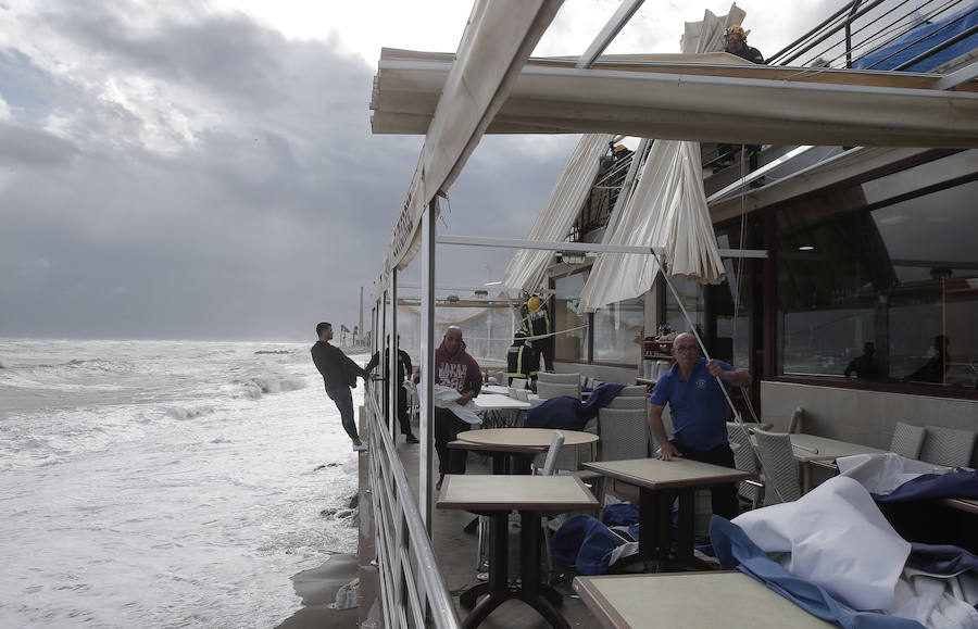 Malaga's windy weather in pictures